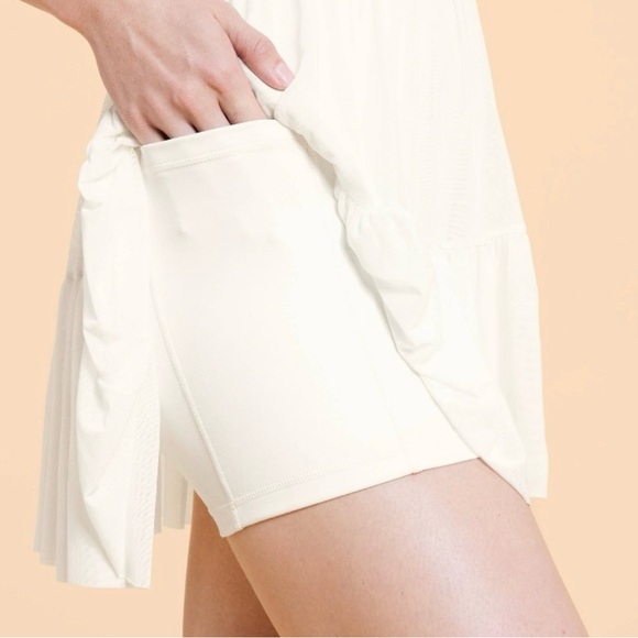 NWT Blogilates Elegant White Sleeveless Dress - Picture 4 of 11